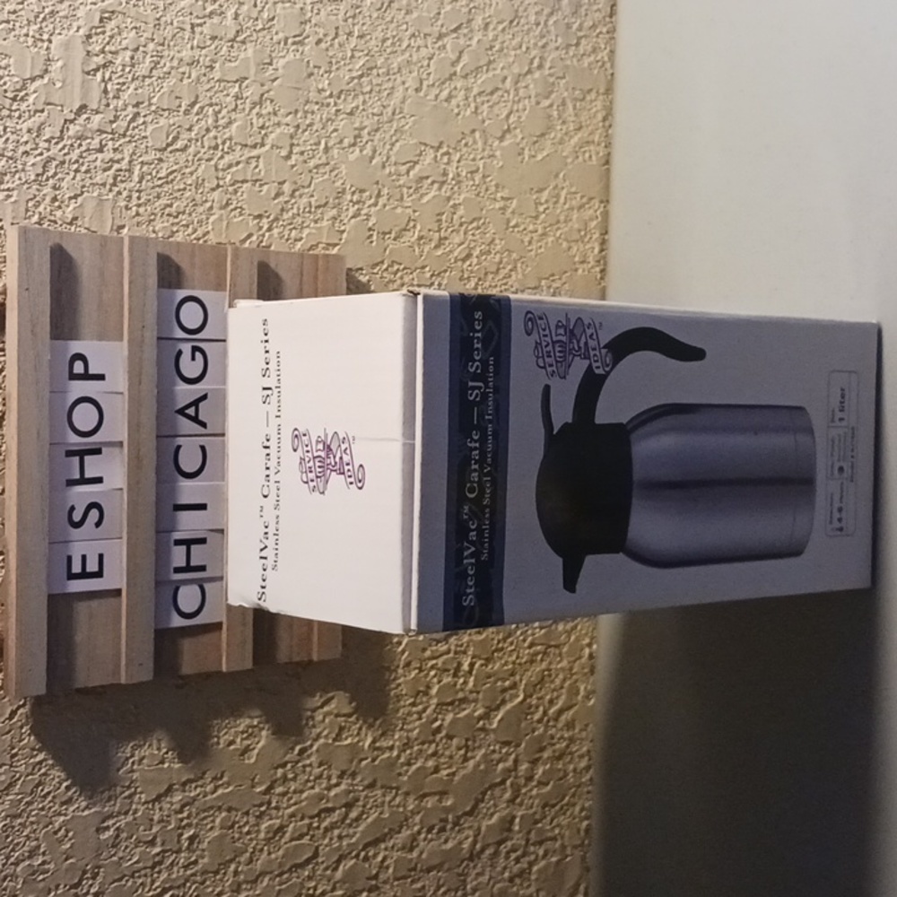Coffee Carafe Service Ideas 1 liter Vacuum Carafe w/ Push Button Lid, Stainless - Picture 5 of 5